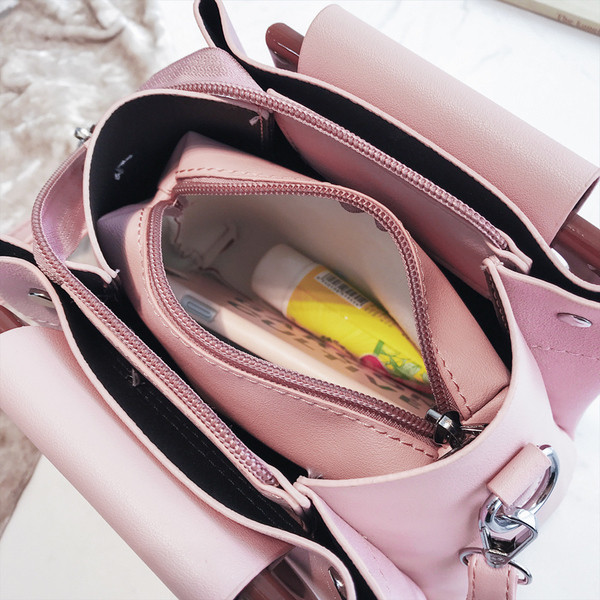 Praktikus női táska négy színben