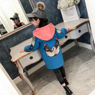 Modern gyerekkabát lányoknak három színben