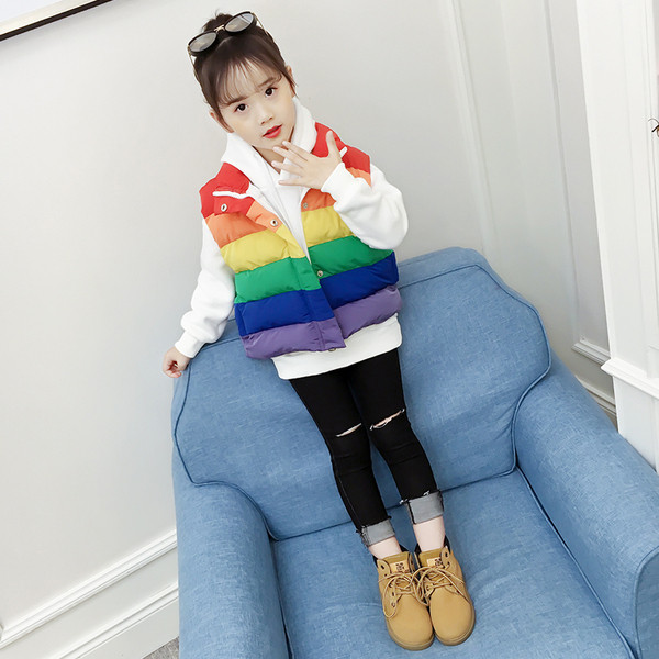 Παιδικό μοντέρνο  γιλέκο με κουκούλα για κορίτσια