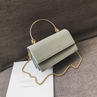 Μικρή απλή τσάντα σε διάφορα χρώματα