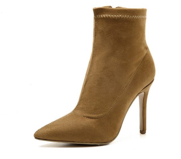 Elegáns női öko velúr csizma fekete és bézs színben