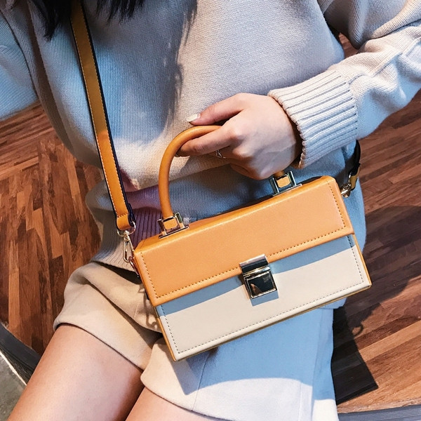 Eko bőrből készült alkalmi női táska két színben