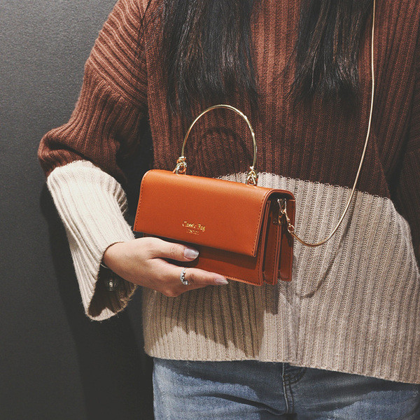 Γυναικεία απαλή τσάντα σε τρία χρώματα