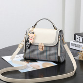 Modern női táska különböző színekben