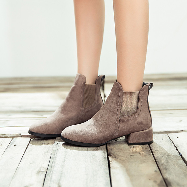 Női őszi-téli csizma két színben