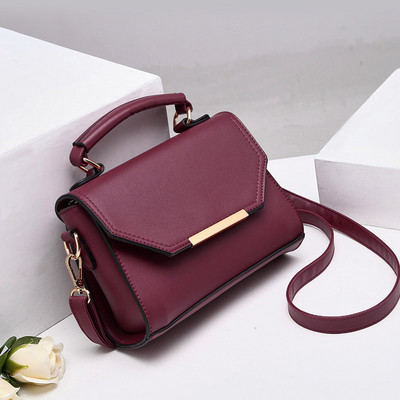 Κομψή γυναικεία δερμάτινη τσάντα σε τέσσερα χρώματα