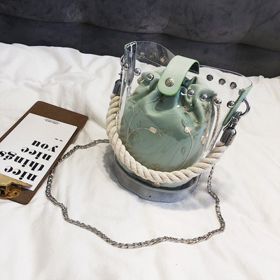 Κομψή γυναικεία τσάντα με floral μοτίβα