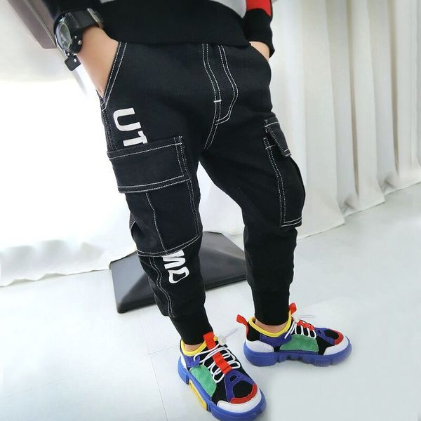 Παιδικά απλό τζιν για αγόρια σε σκούρο χρώμα - τρία μοντέλα