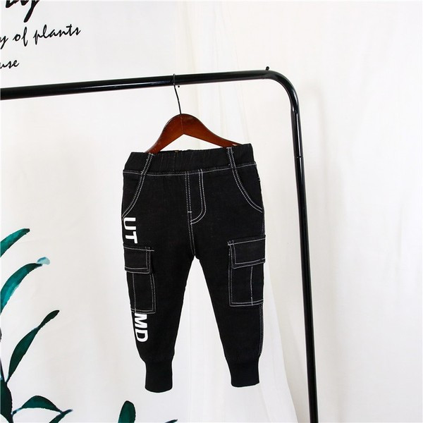 Παιδικά απλό τζιν για αγόρια σε σκούρο χρώμα - τρία μοντέλα