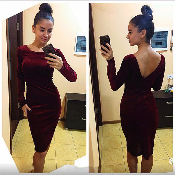 Stílusos női bársonyruha Karcsú modell három színben