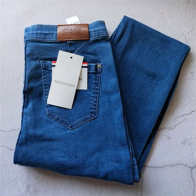 Άνετα δαντελωτά ελαστικά τζιν σε διάφορα χρώματα