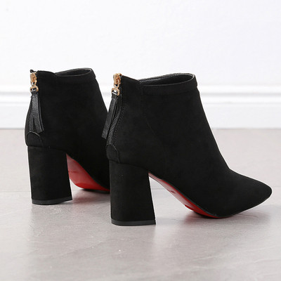 Γυναικείες μπότες σε δύο χρώματα