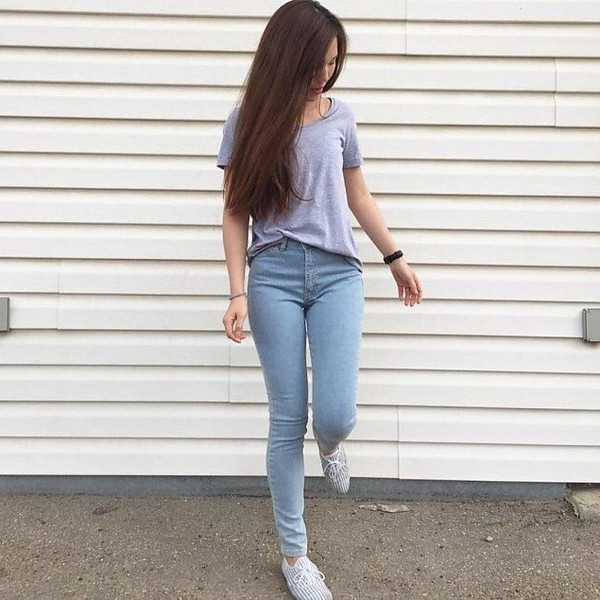 Απαλά γυναικεία τζιν σε δύο χρώματα με ψηλή  μέση