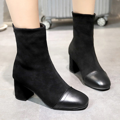 Κομψές γυναικείες μπότες με χοντρό τακούνι σε δύο χρώματα