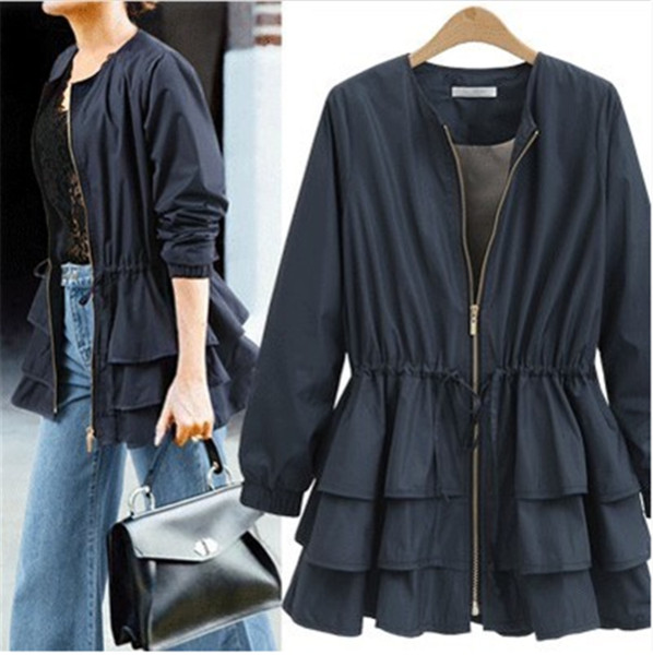 Μοντέρνο γυναικείο μπουφάν με βολάν και κορδόνια στη μέσης σε δύο χρώματα