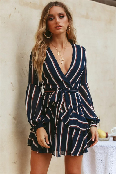 Modern női csíkos ruha V-nyakú és hosszú ujjú