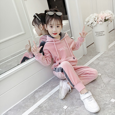 Παιδικό σετ για κορίτσια σε τέσσερα χρώματα