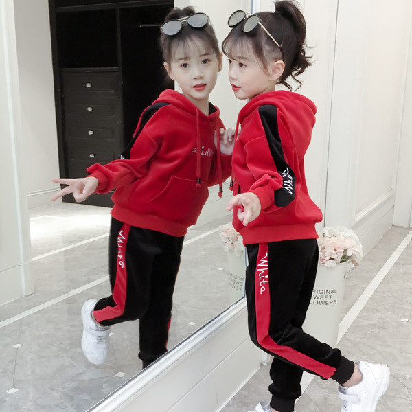 Παιδικό σετ για κορίτσια σε τέσσερα χρώματα