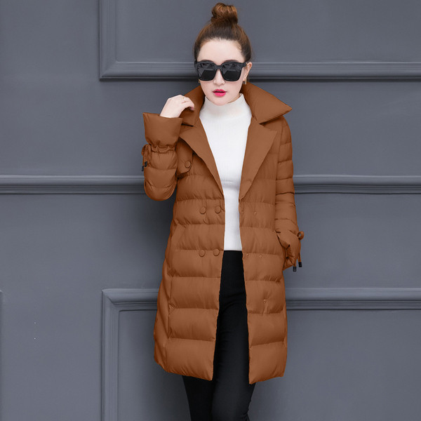 Stílusos női kabát gombokkal, négy színben