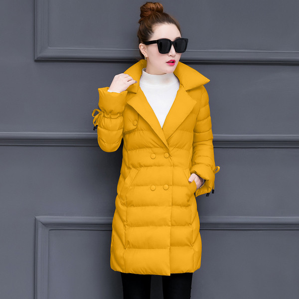 Stílusos női kabát gombokkal, négy színben