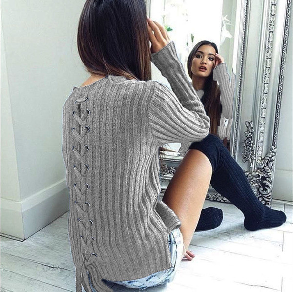 Μοντέρνο γυναικείο πουλόβερ  με σταυρωτές συνδέσεις στην πλάτη  σε διάφορα χρώματα