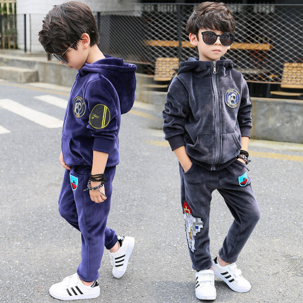 Modern gyerek szett fiúknak - két modell többféle színben