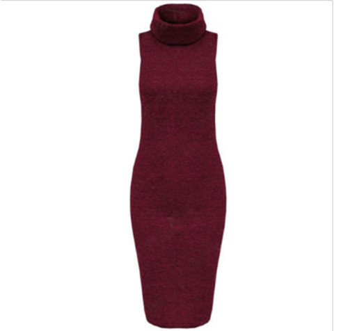 Дамска рокля без ръкави с висока яка в няколко цвята - Slim модел