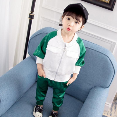 Κομψό παιδικό σετ για κορίτσια με δίχρωμη εφαρμογή