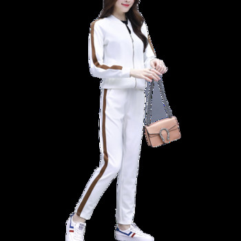 Спортно-елегантен дамски комплект в бял и черен цвят