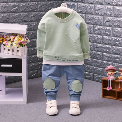 Модерен детски комплект подходящ за момичета и момчета в три цвята