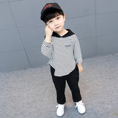 Παιδικό σετ με κουκούλα για αγόρια σε δύο χρώματα