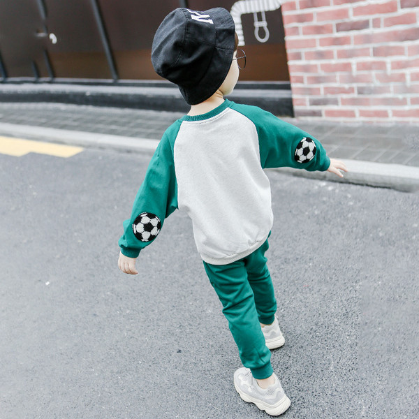 Gyerekkészlet fiúknak, két színben