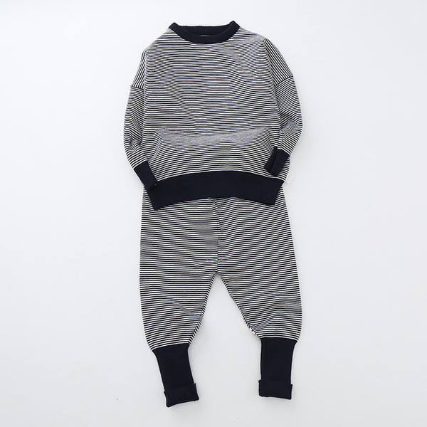 Modern csíkos gyerek szett fiúknak