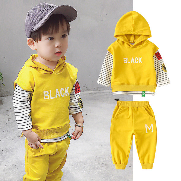 Παιδικό σετ για αγόρια σε δύο χρώματα - κίτρινο και ροζ