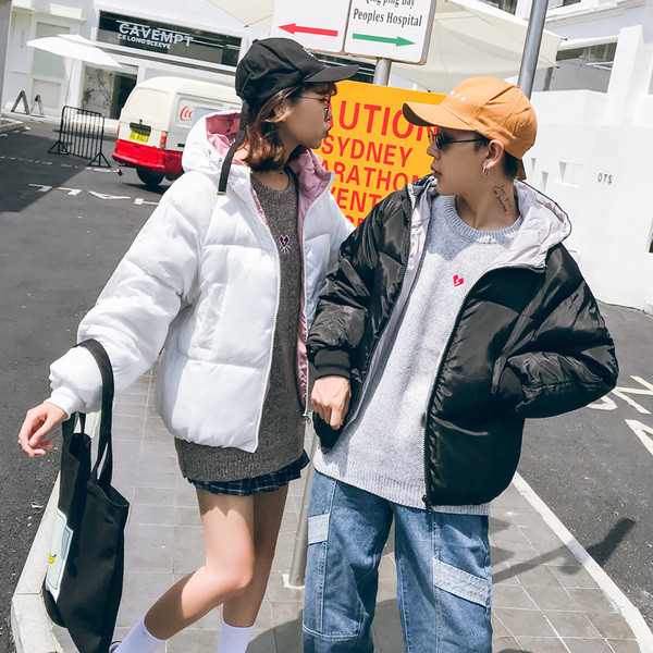 Модерно зимно яке широк модел с цветни апликации подходящо за мъже и жени