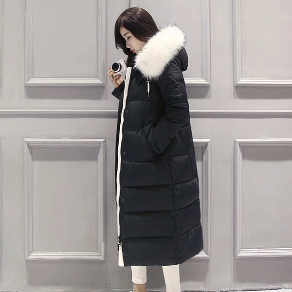 Дълго дамско зимно яке с качулка и пух в няколко цвята