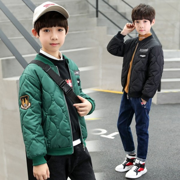 Modern gyerek kabát fiúknak több színben