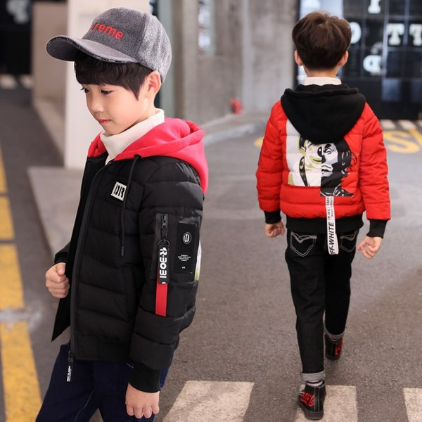 Gyermek téli kabát fiúknak rátéttel