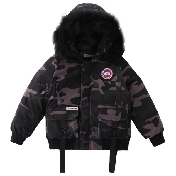 Modern gyerek kabát fiúknak két modellben