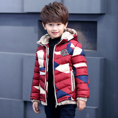 Modern, színes gyerekkabát fiúknak két színben