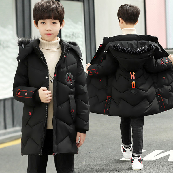 Modern gyerekkabát fiúknak három színben