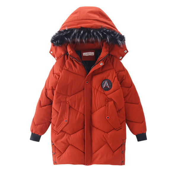 Modern gyerekkabát fiúknak három színben