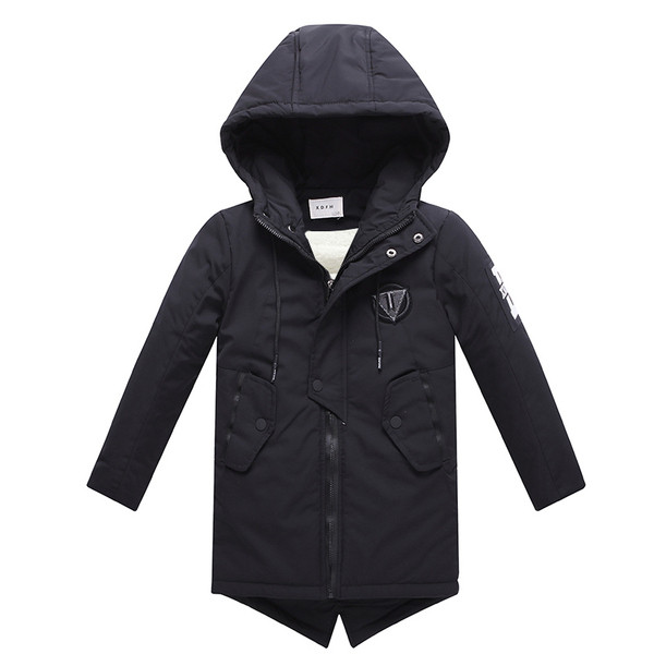 Modern, sötét színű gyerek kabát fiúknak