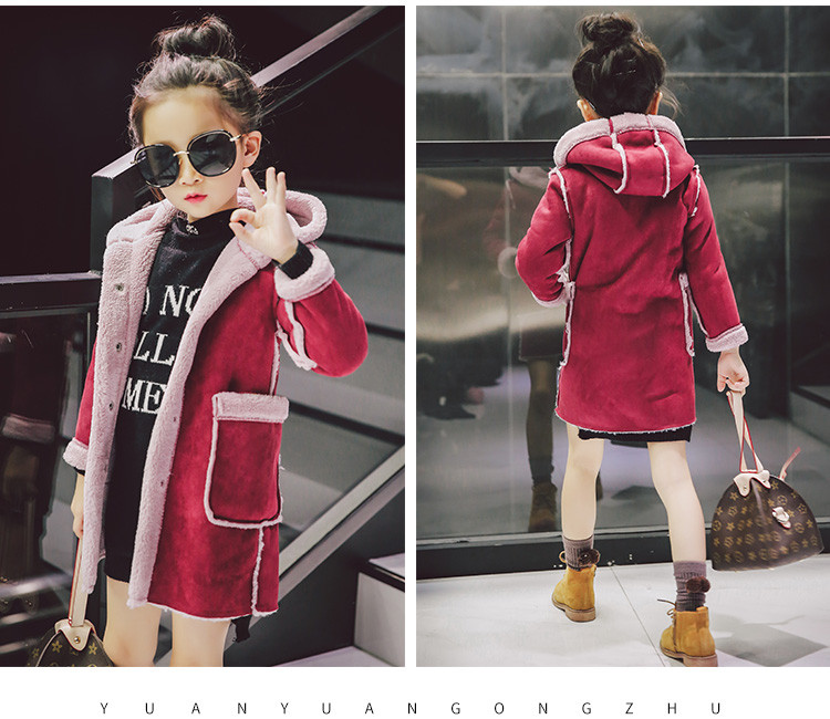 Stílusos gyerekkabát lányoknak piros színben