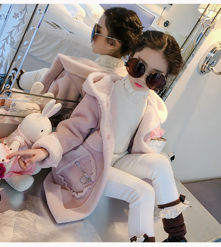 Modern gyerekkabát lányoknak két színben