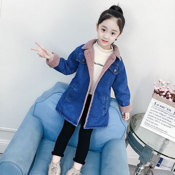 Μοντέρνο χειμερινό μπουφάν για τα κορίτσια