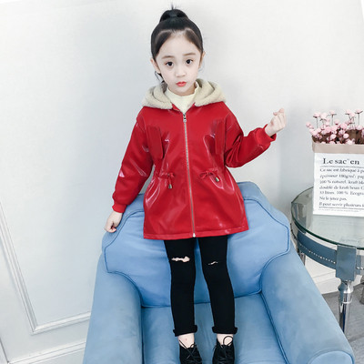 Κομψό παιδικό μπουφάν με κουκούλα για τα κορίτσια σε δύο χρώματα - μαύρο και κόκκινο