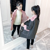 Modern hosszúkás gyerekkabát lányoknak