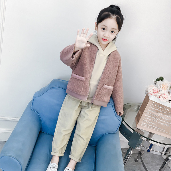 Modern gyerekkabát lányoknak két színben - barna és rózsaszín