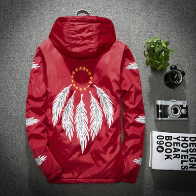 Aktuális férfi kabát több színben applikációkkal